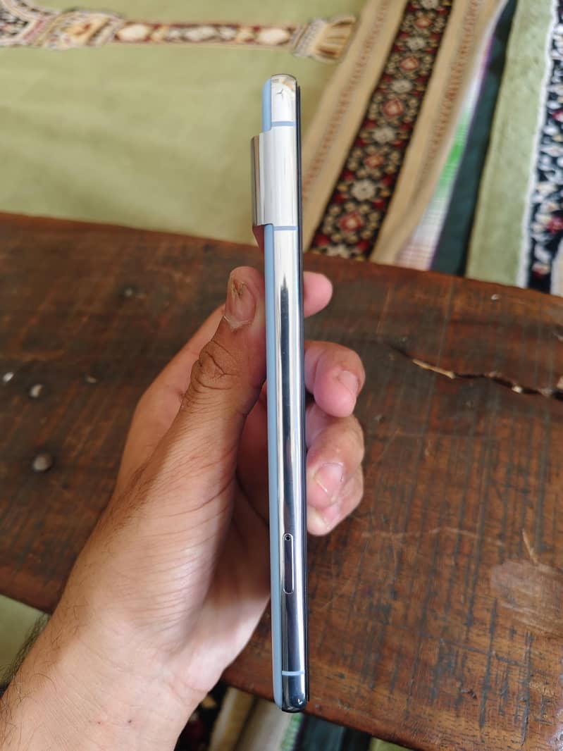 Google Pixel 8 Pro 6