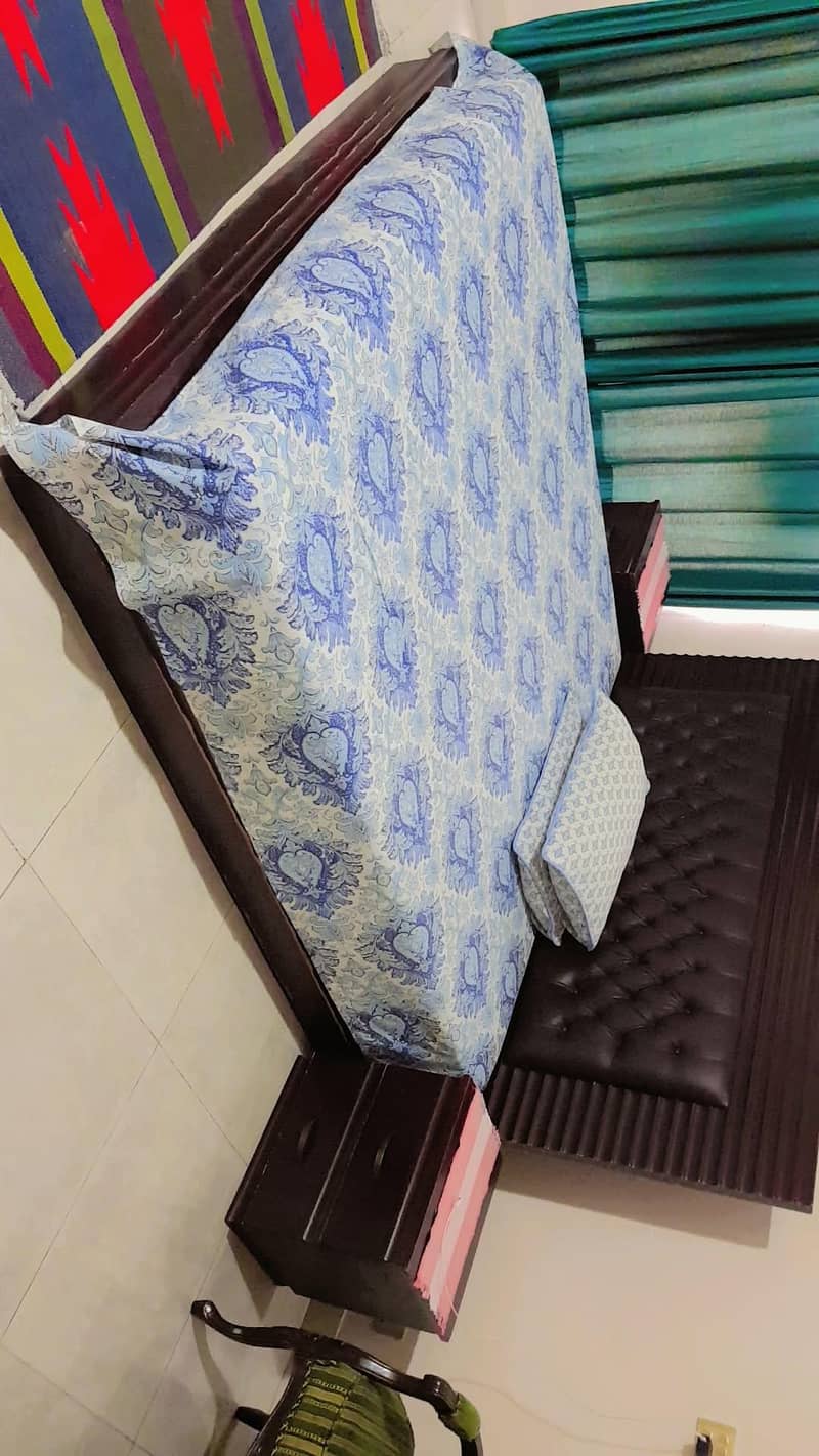 double bed 0