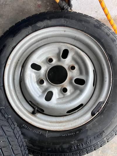 12 size rim tyres
