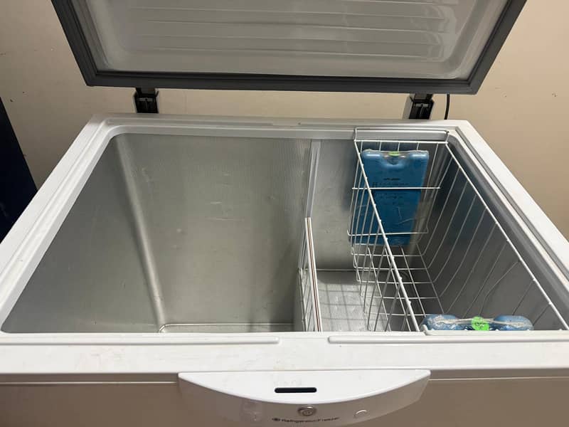 Dawlance Deep freezer 1