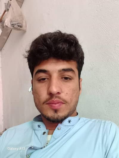میٹرک پاس