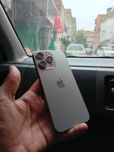 iPhone 15 Pro Max HK