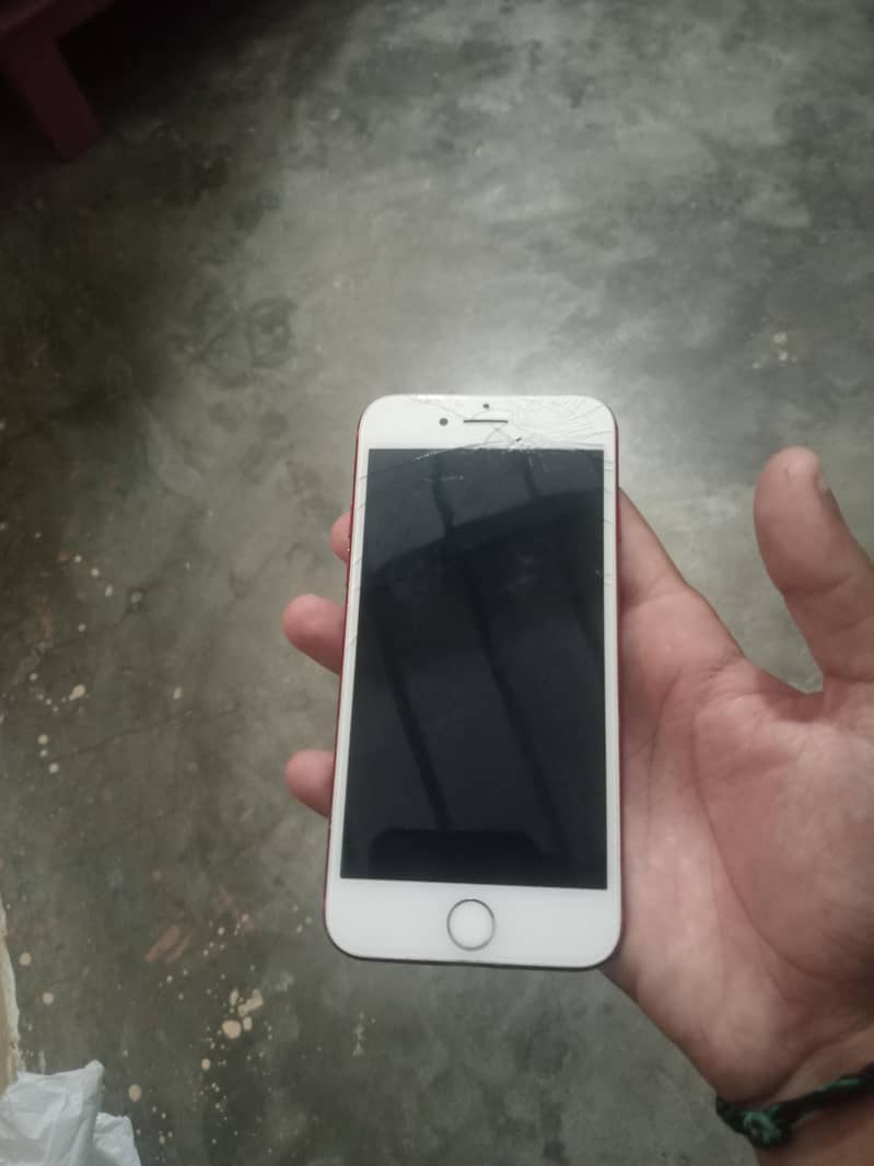 Apple iPhone 7 1