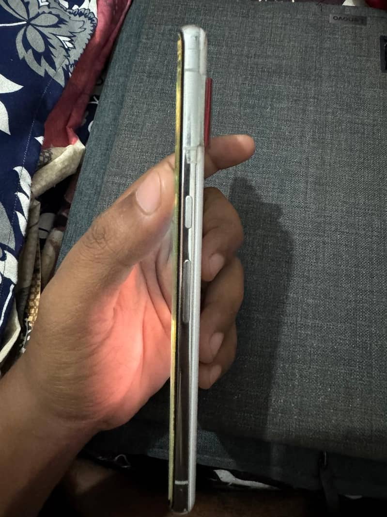 Google Pixel 7 Pro 6