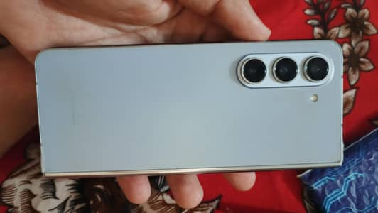 Samsung Mobile Z Flip 5