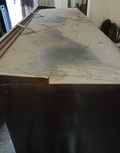 3 Door Safe almari (condition like new 10/8)