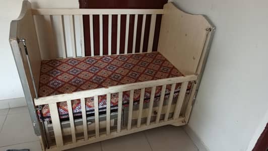 baby cot