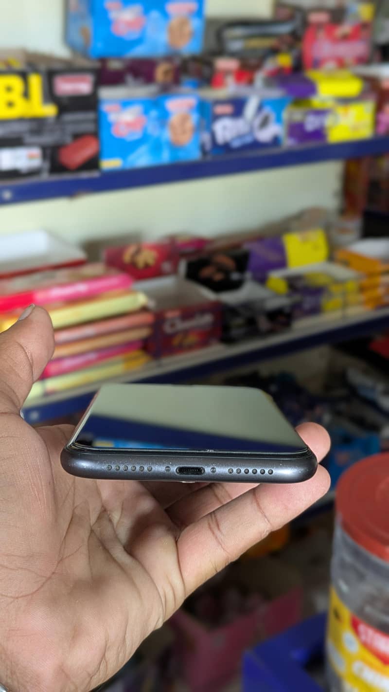 Apple iPhone 11 1