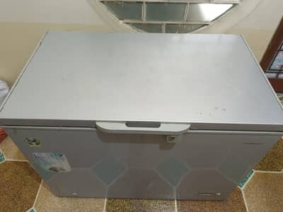 kenwood Inverter freezer for sale (Good condition)