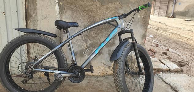 Bike wheel cycle full size condition 10/09 recipt bi ha 8month use