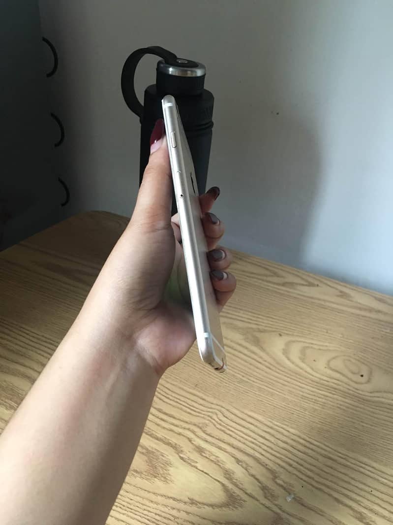 Apple iPhone 6S Plus 3
