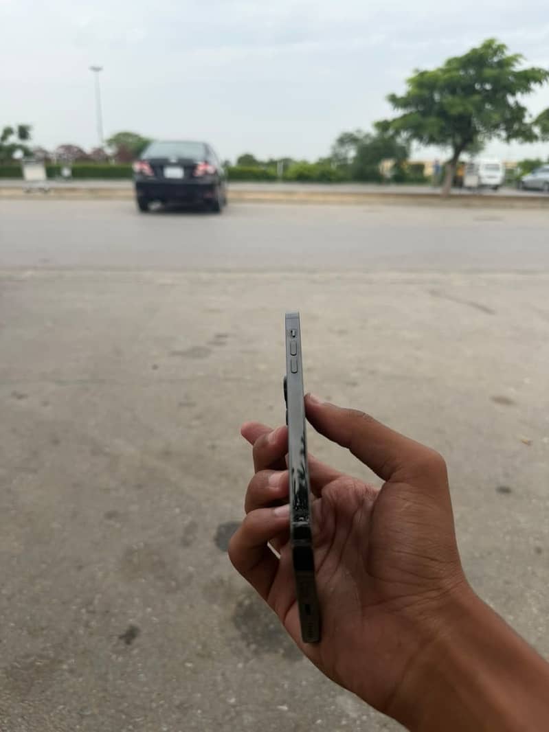 iPhone 14 Pro Max 3