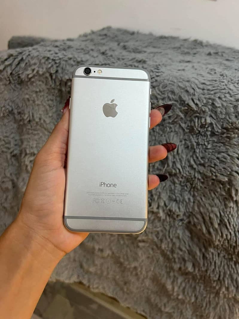 Apple iPhone 6S Plus 2