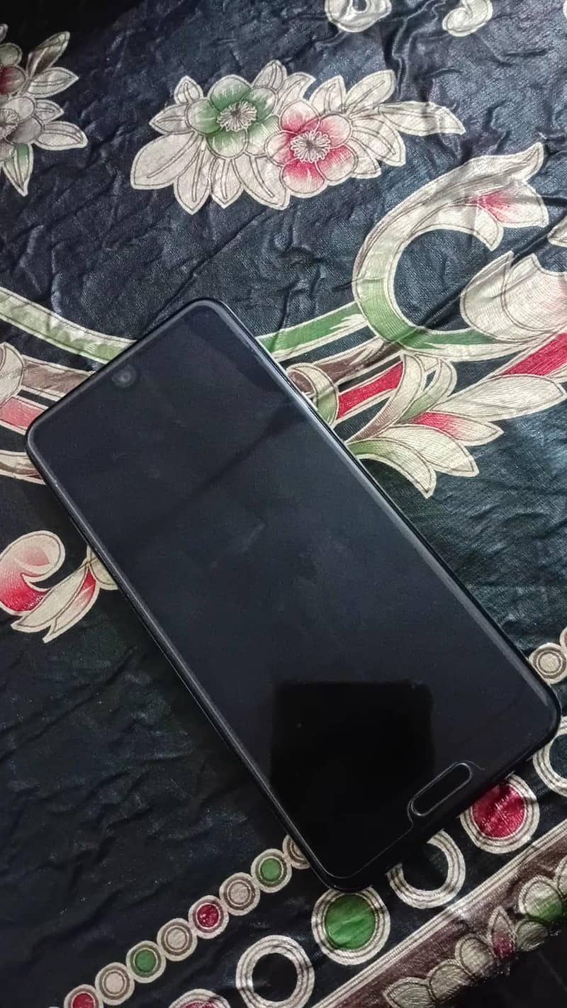 Sharp Aquos R2 2