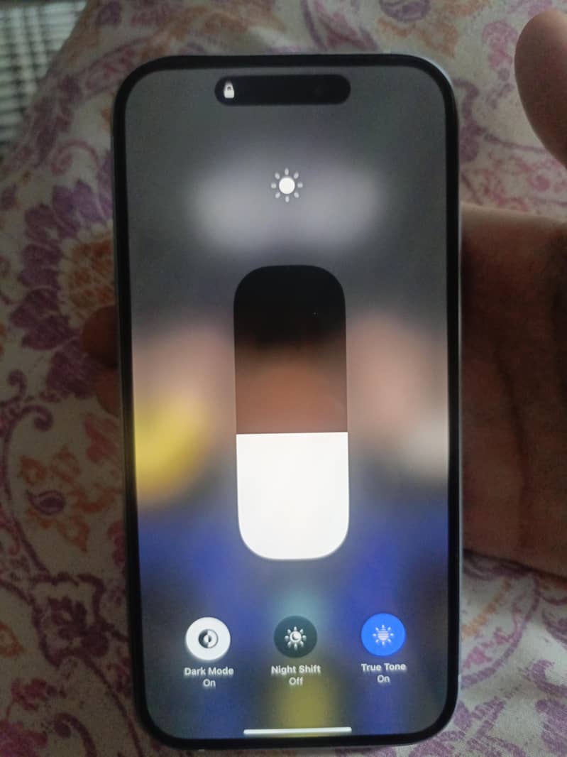 Apple iPhone 15 4
