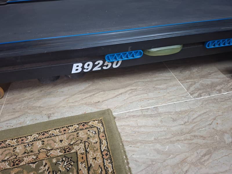 Treadmill B9250 3