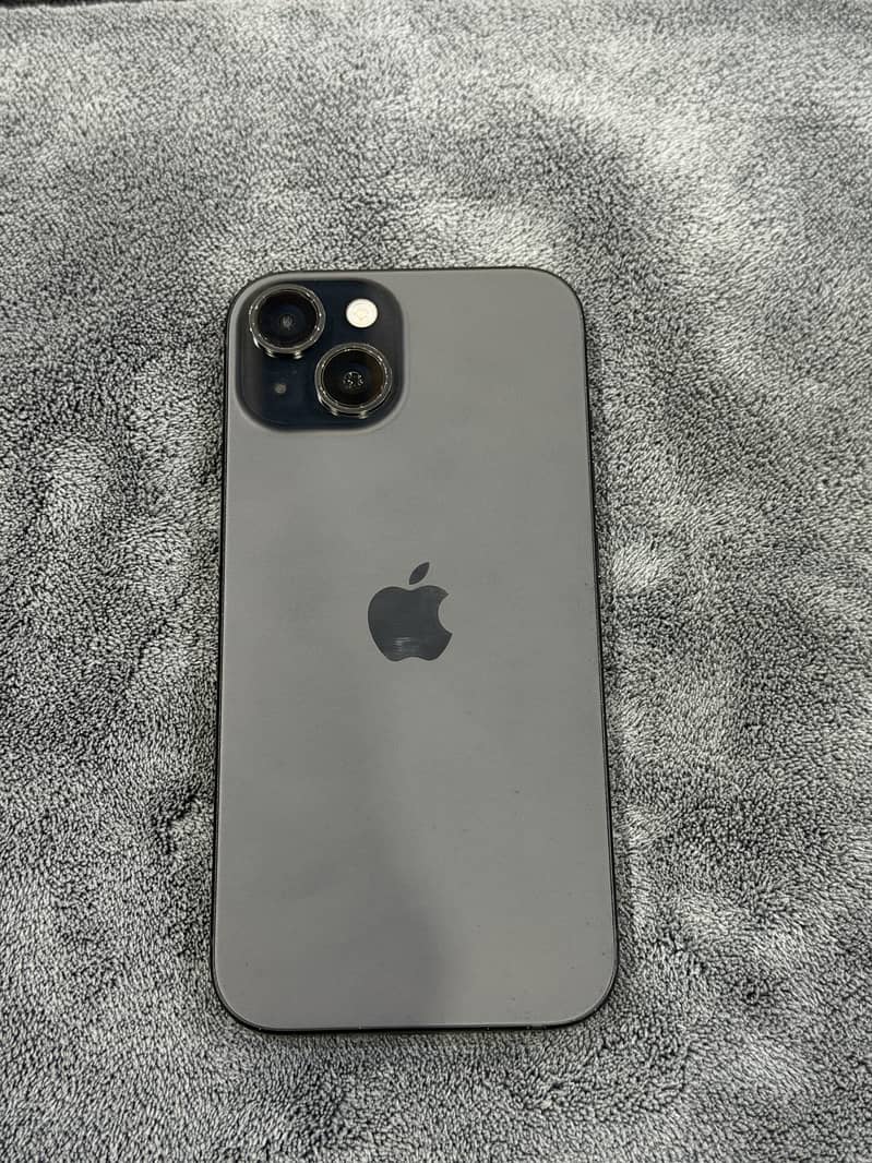 Apple iPhone 15 2