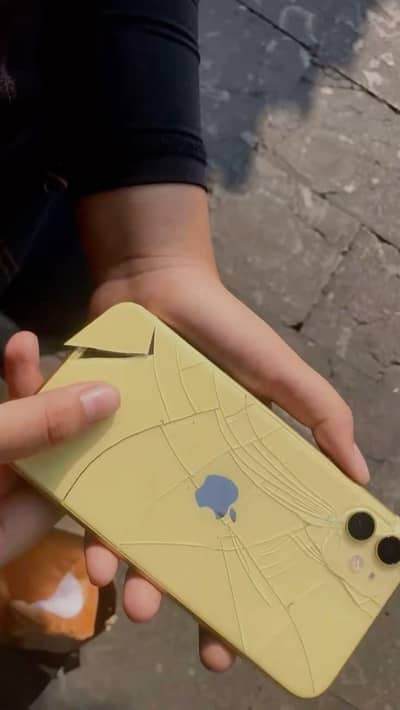 Apple iPhone 11