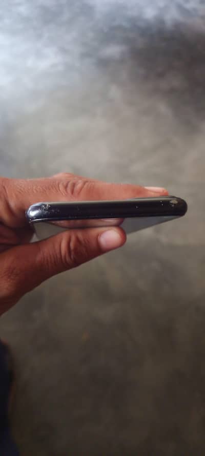 Apple iPhone XR