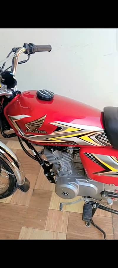 Honda CG 125 2025
