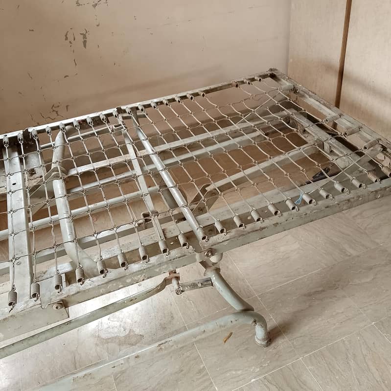 bed comfortable condition 7