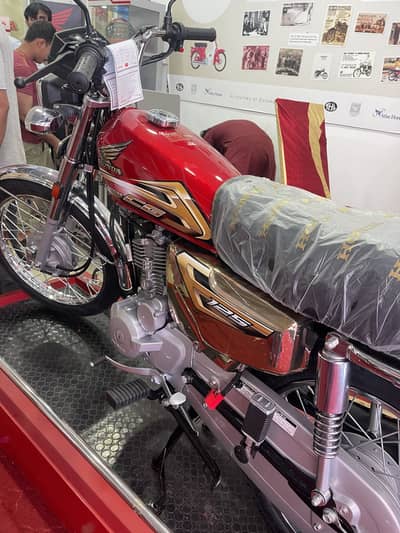 Honda CG 125 golden addition