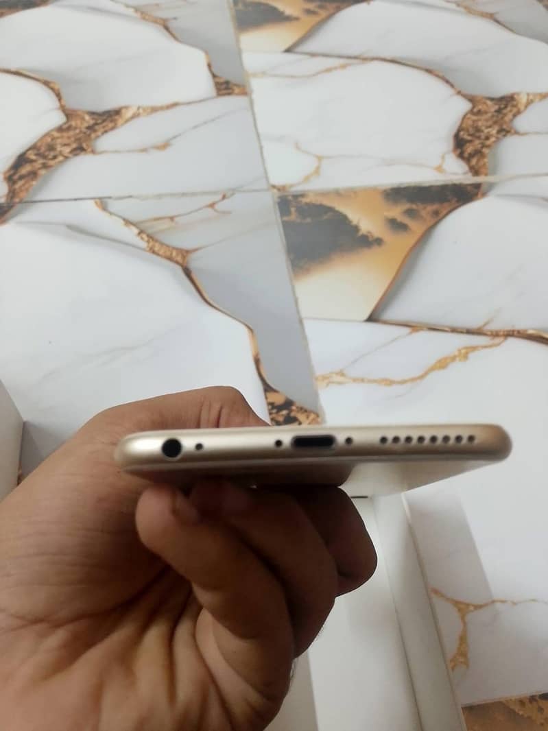 Apple iPhone 6S Plus 3