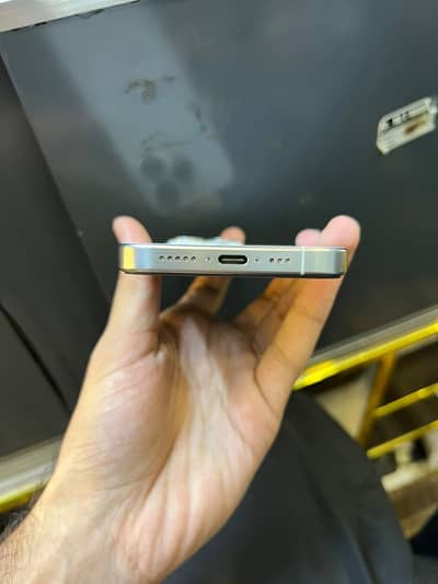 Apple iPhone 15 Pro factory unlock