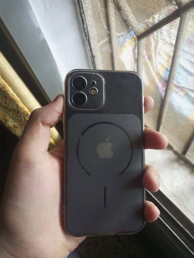 Apple iPhone 12