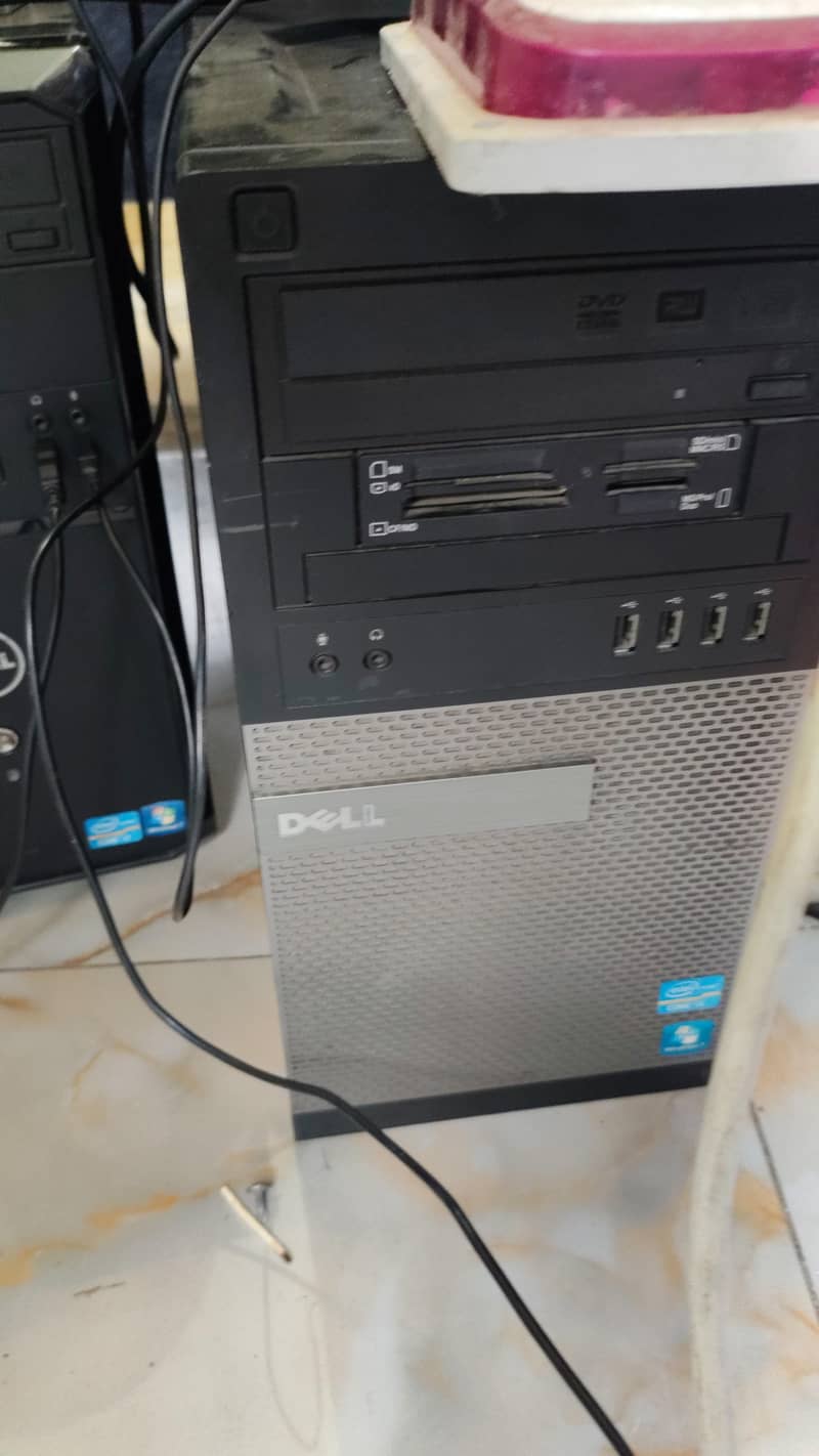 2 PCs 1