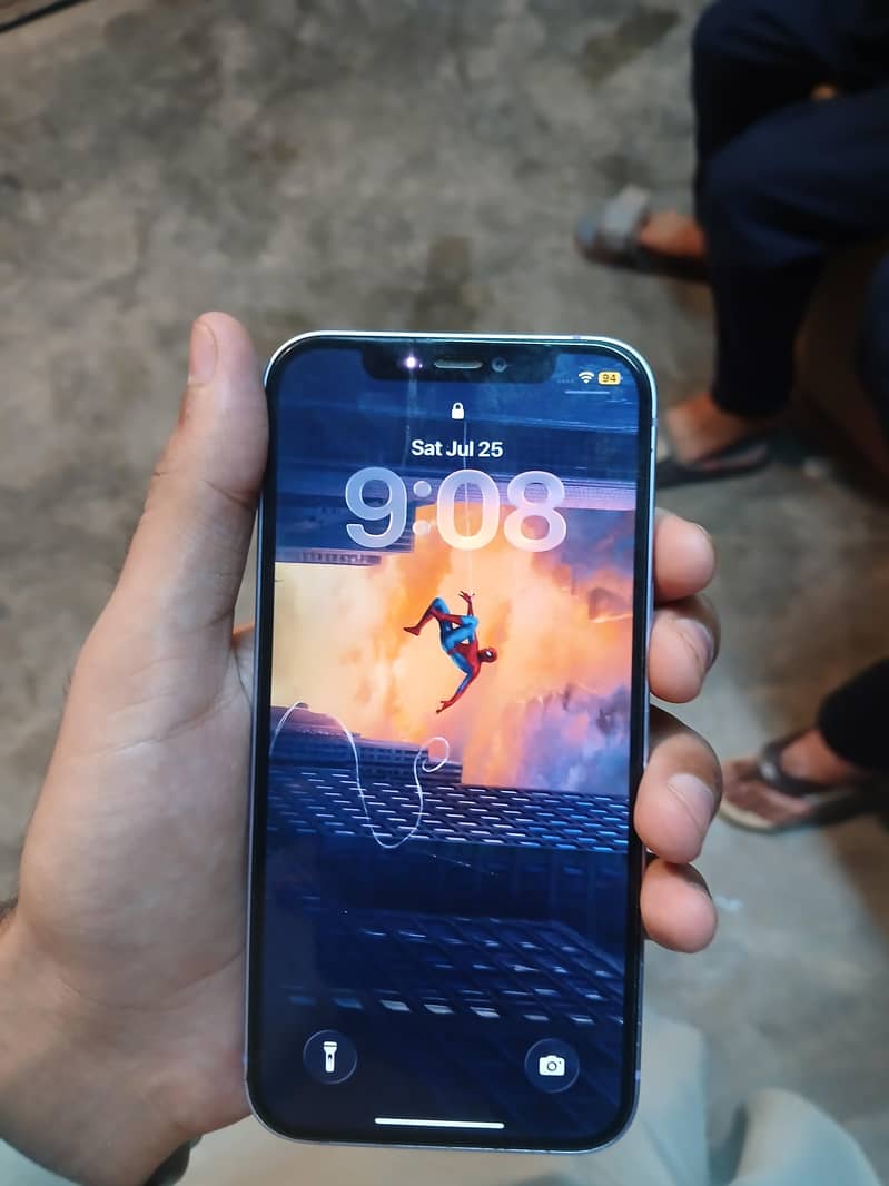 Apple iPhone 12 5
