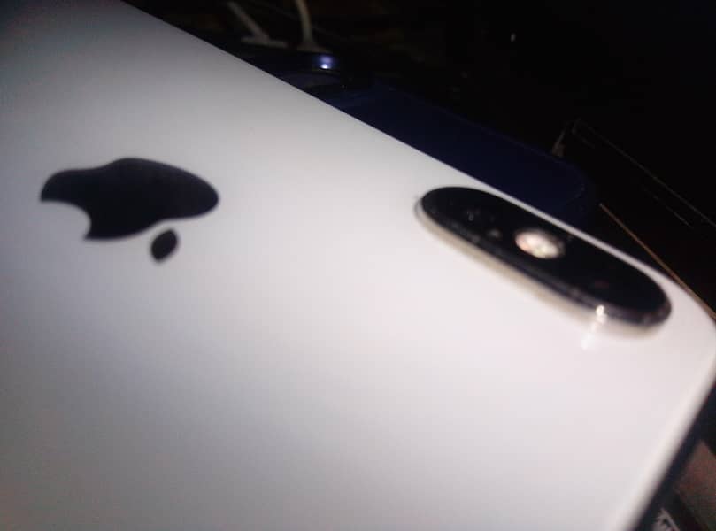 Apple iPhone X 0