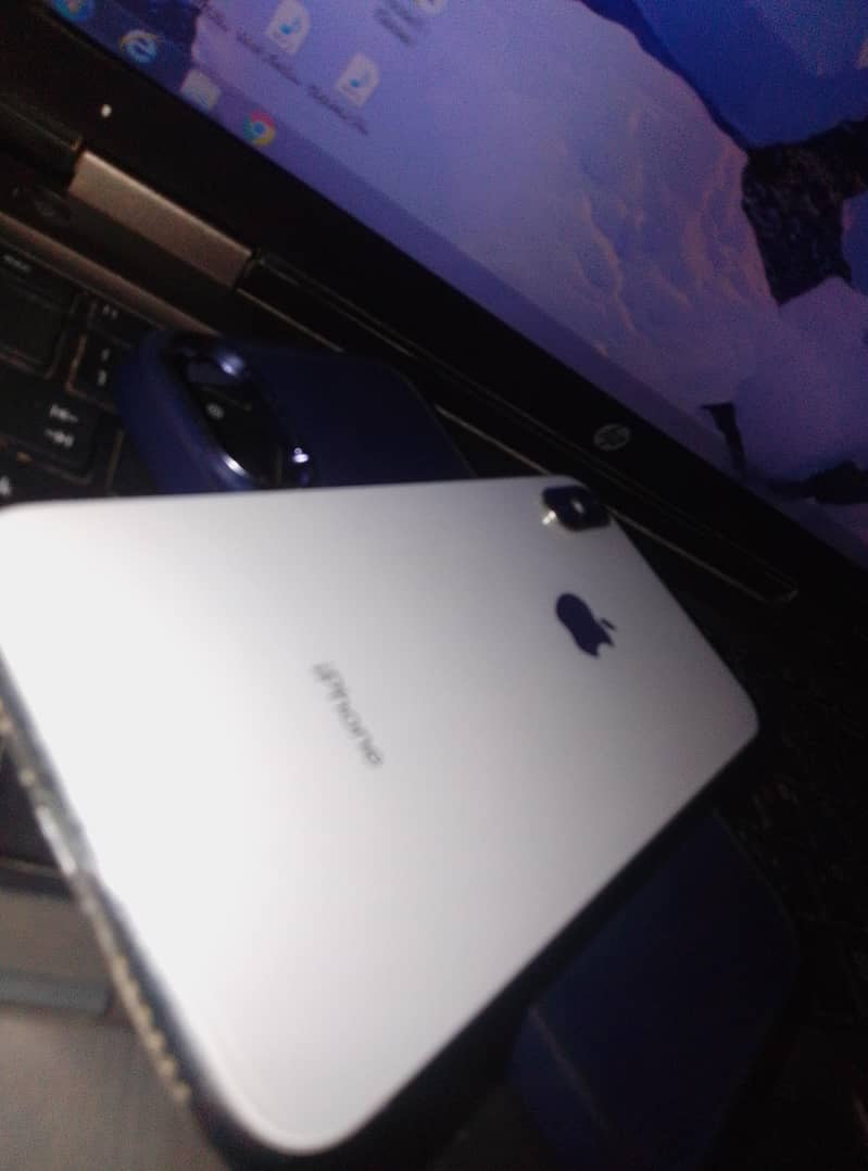 Apple iPhone X 1