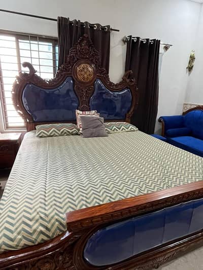 Brand new chinioti bed dressing side tables just 6 months used . .