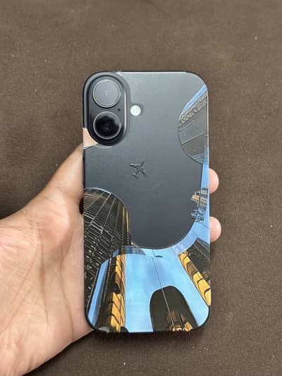 iPhone 16