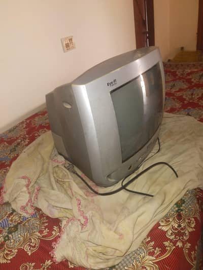 Philips Eye-Fi CRT TV for Sale – Good Condition