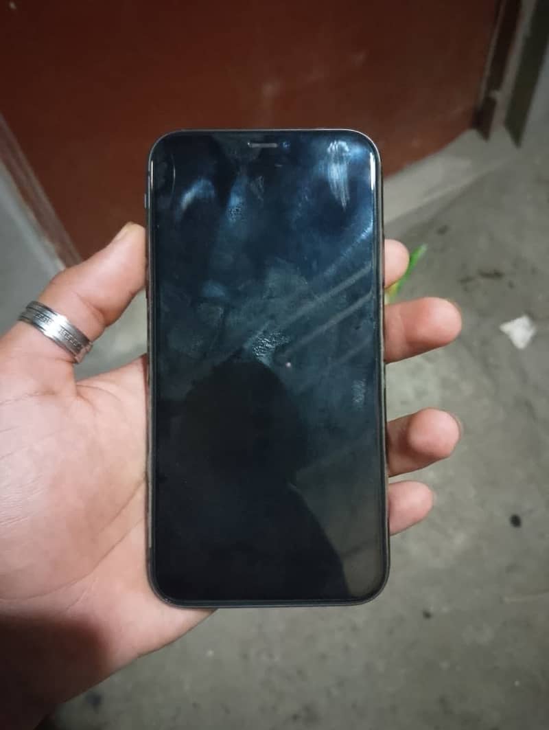 Apple iPhone 11 0