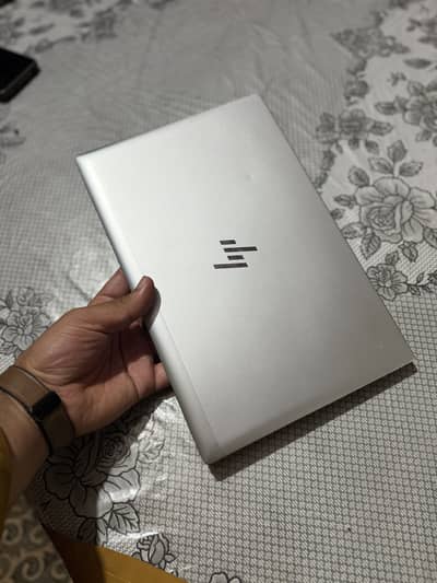 HP Elitebook 830 G7