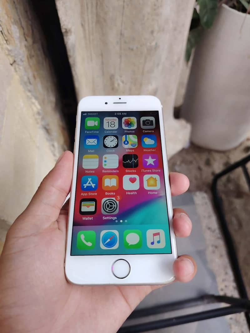 Apple iPhone 6S Plus 2