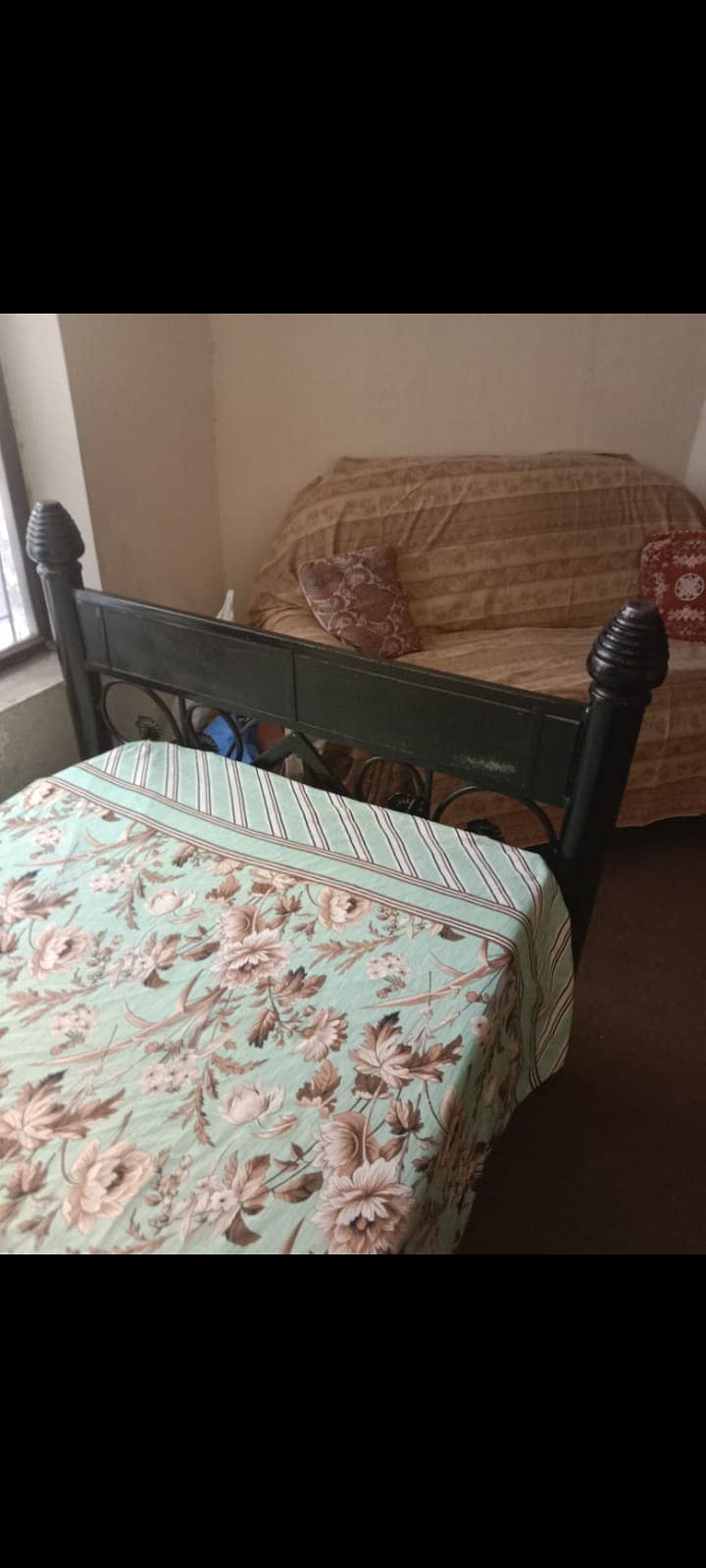 sofa and single bed 3