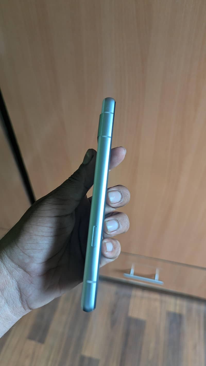 Google Pixel 7a 4