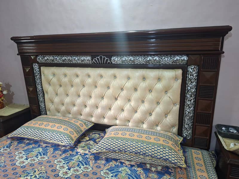 bed or side table 2 ha 1