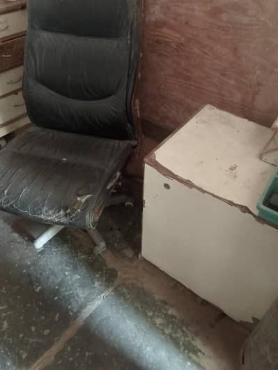 chair draz almari