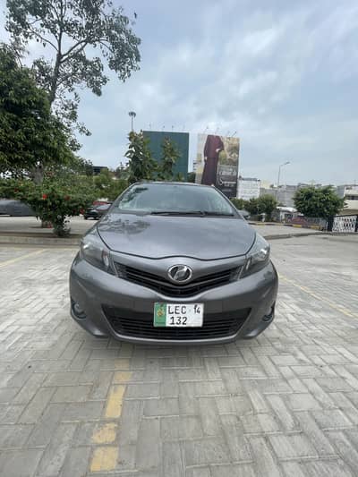 Toyota Vitz 2011