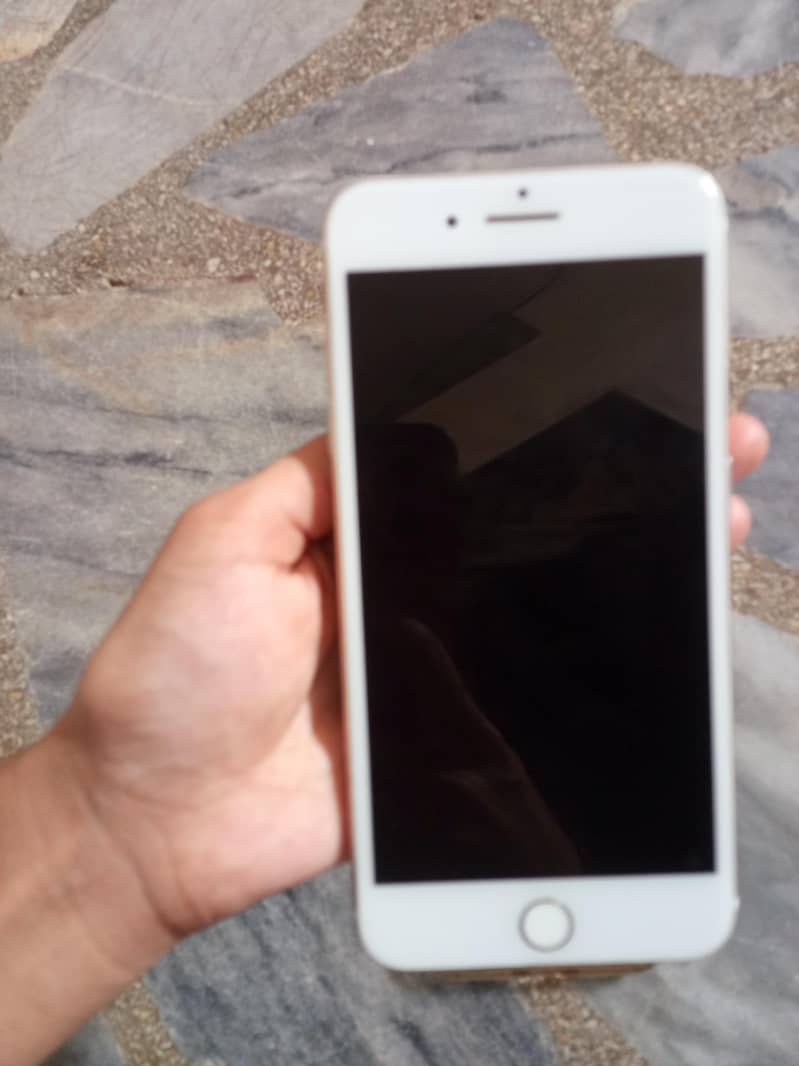 Apple iPhone 7 Plus 2
