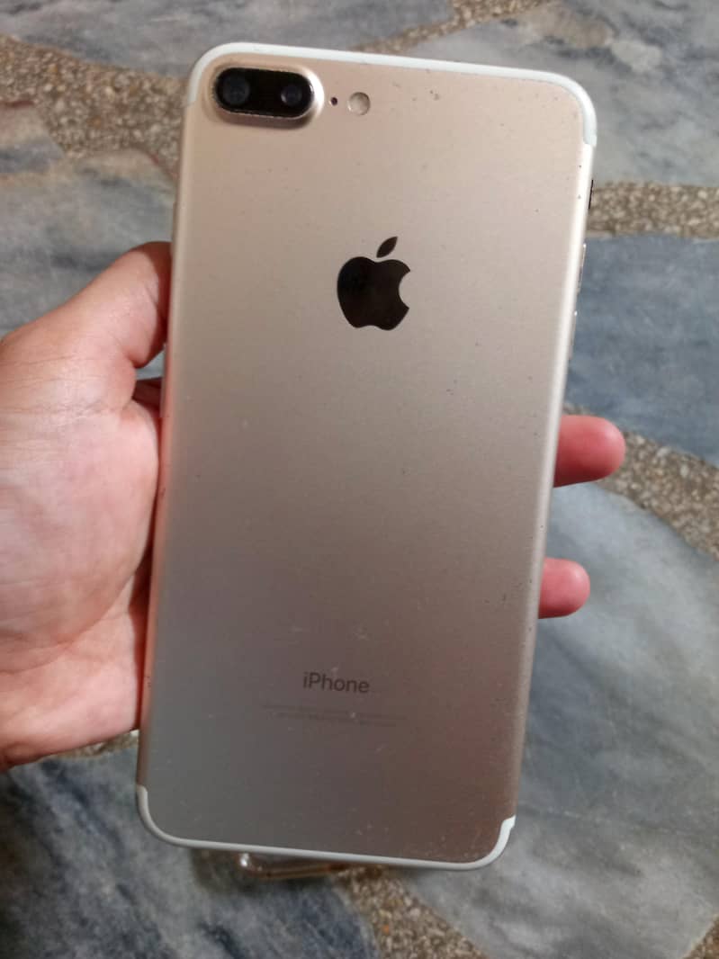 Apple iPhone 7 Plus 4