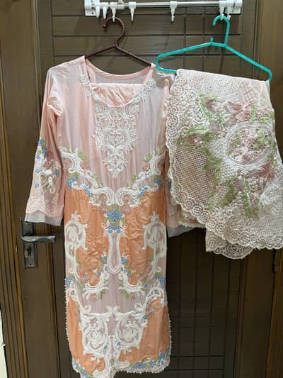 Ladies Peach Embroidered Kurti – Excellent Condition/ Branded dresse