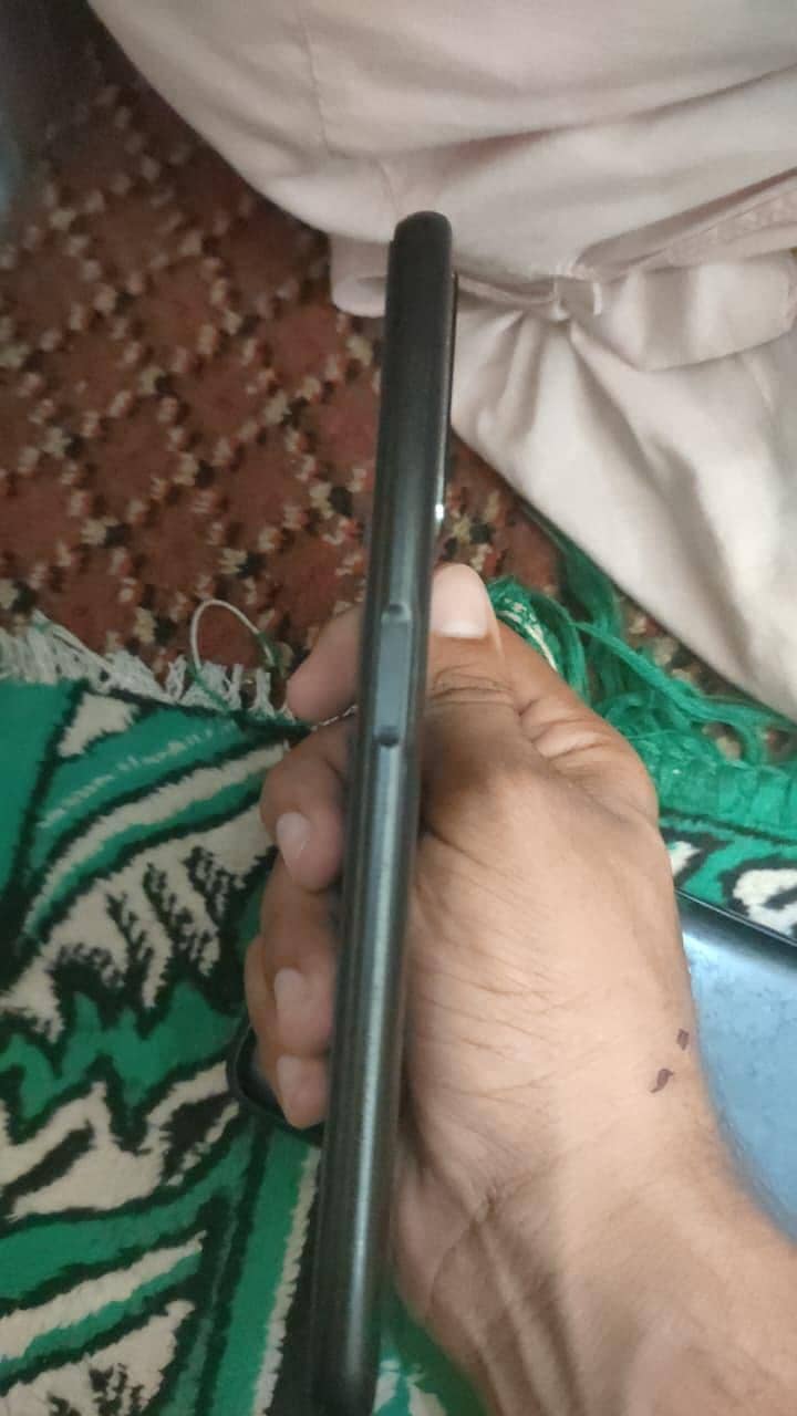 OPPO A76 4