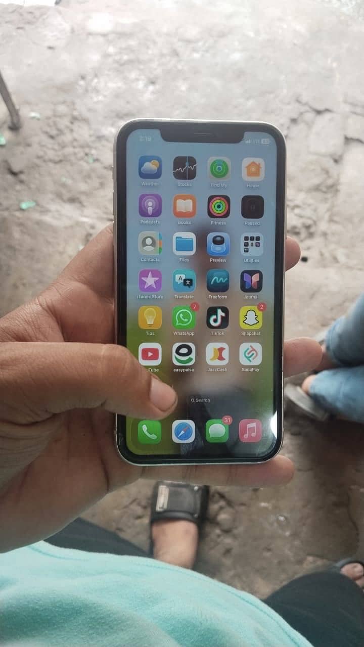 Apple iPhone 11 2