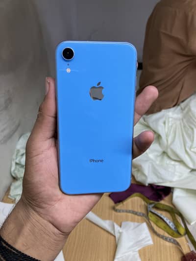 Apple iPhone XR